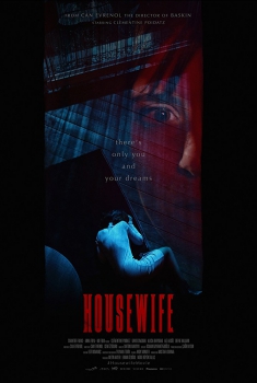 Housewife (2017) Online